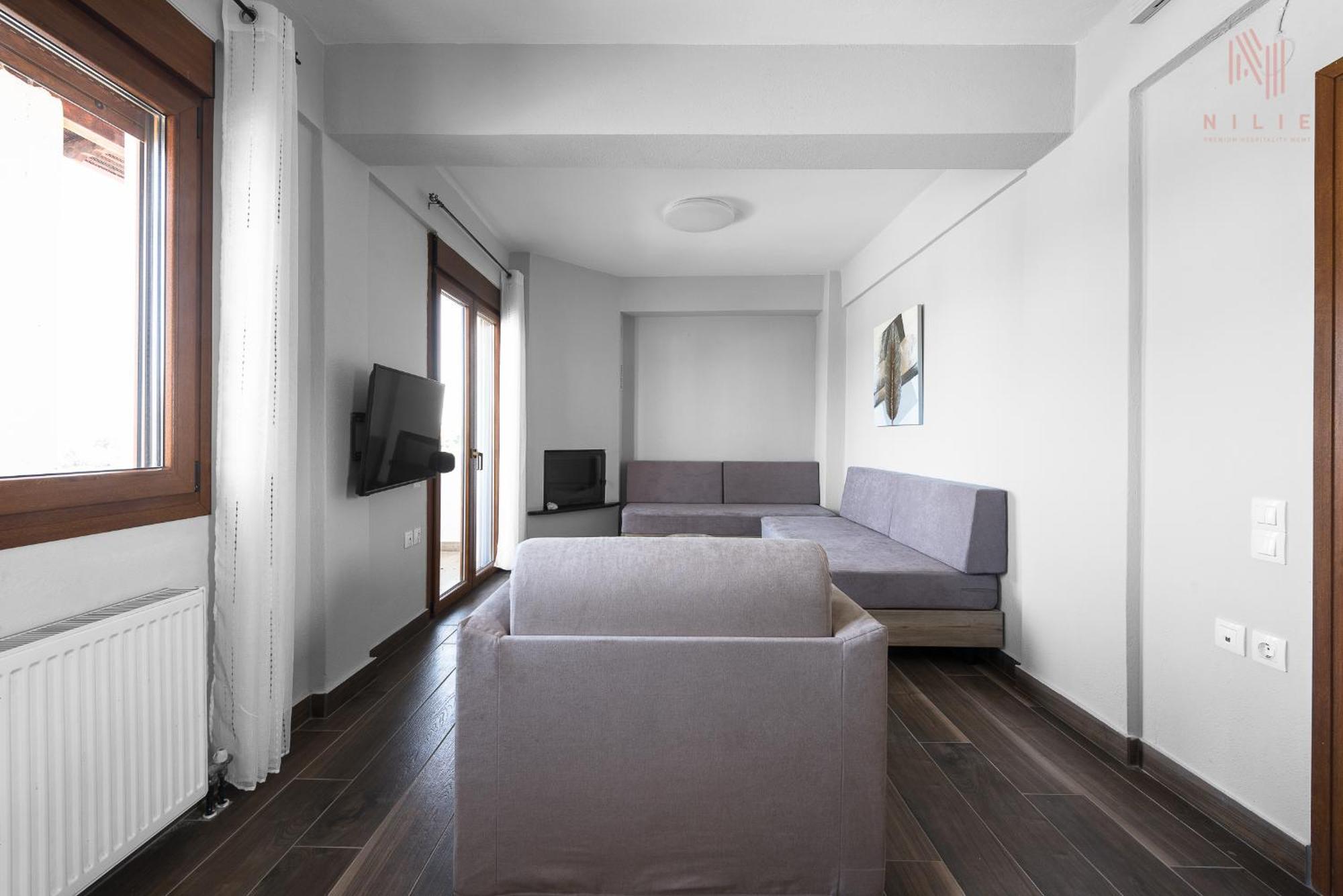 Ultima Summer Residence, Nilie Hospitality Mgmt Áfitosz Kültér fotó