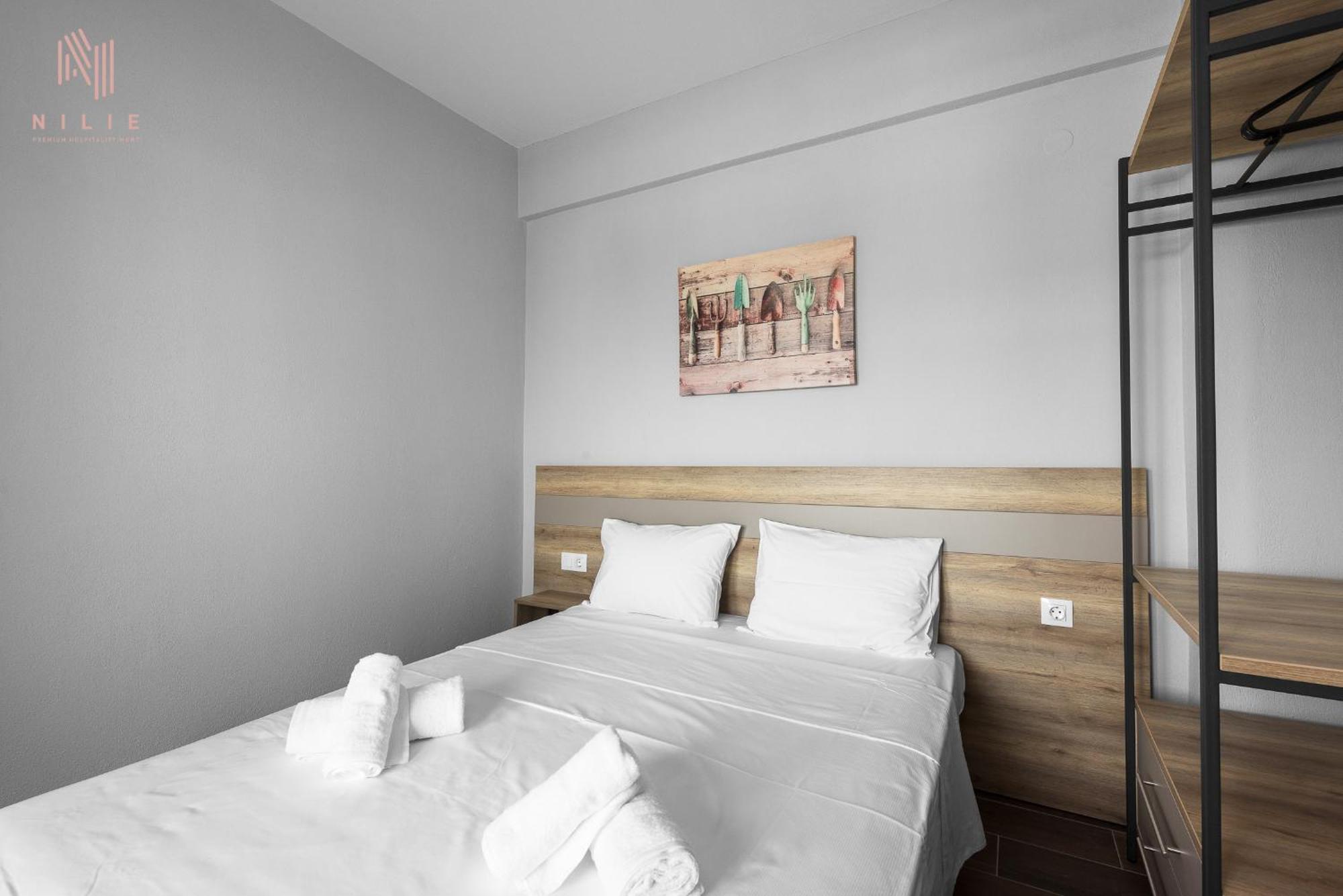 Ultima Summer Residence, Nilie Hospitality Mgmt Áfitosz Kültér fotó