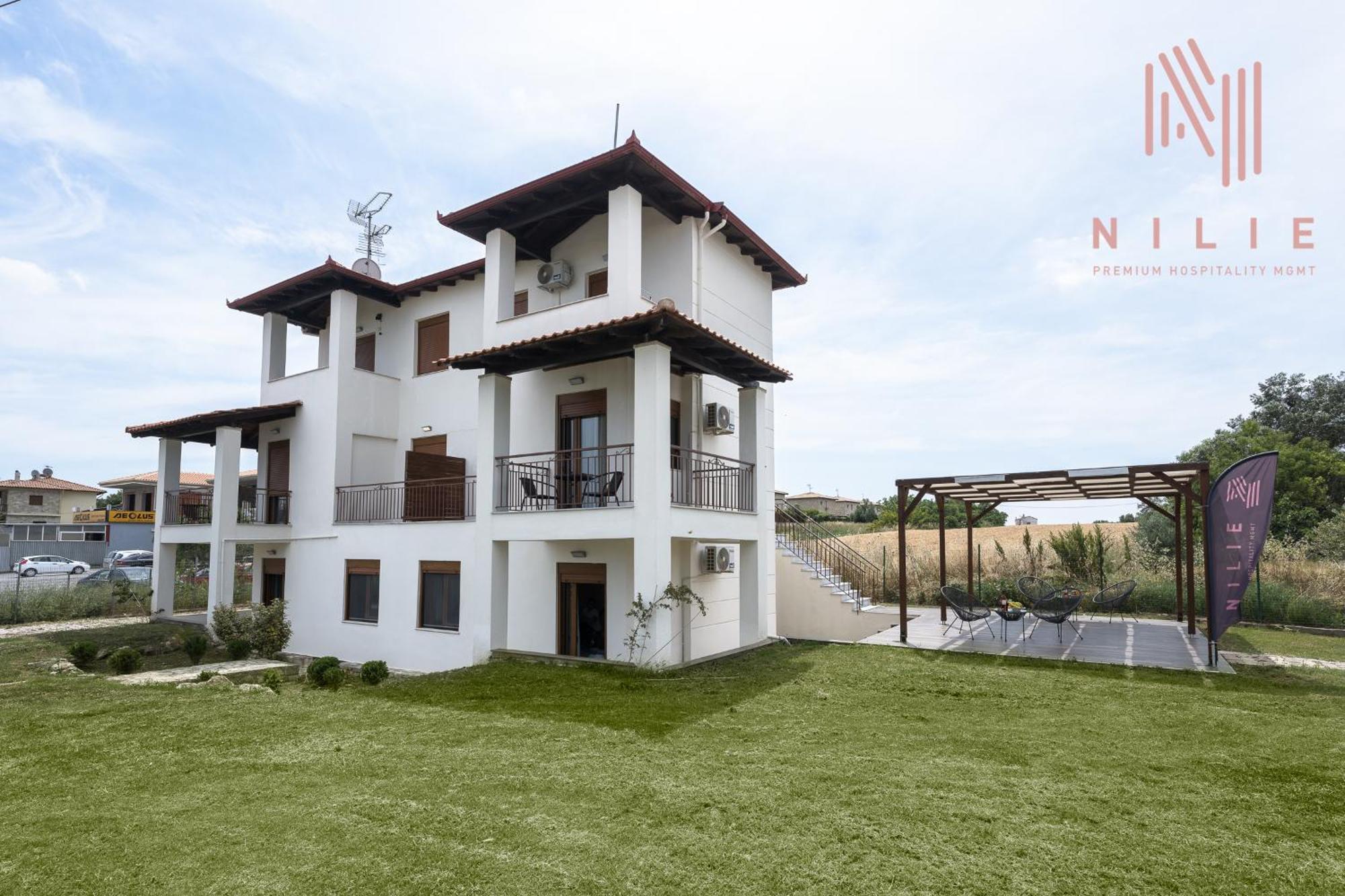 Ultima Summer Residence, Nilie Hospitality Mgmt Áfitosz Kültér fotó